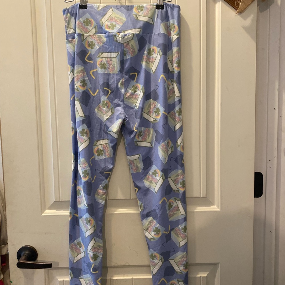 LuLaRoe Lucky Shamrock Leggings